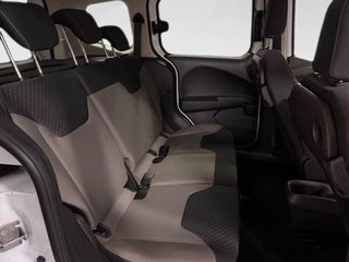 Ford Tourneo Courier 1.5 TDCi Titanium 74 kW (100 CV)