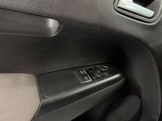 Ford Tourneo Courier 1.5 TDCi Titanium 74 kW (100 CV)