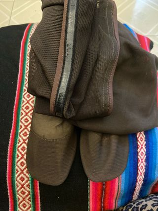 Botas de malla marrones