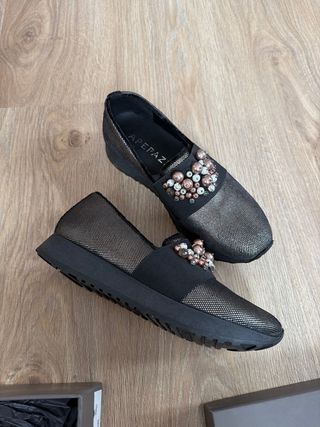 Zapatos talla 37 con abalorios