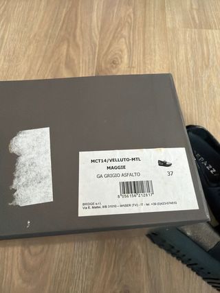 Zapatos talla 37 con abalorios