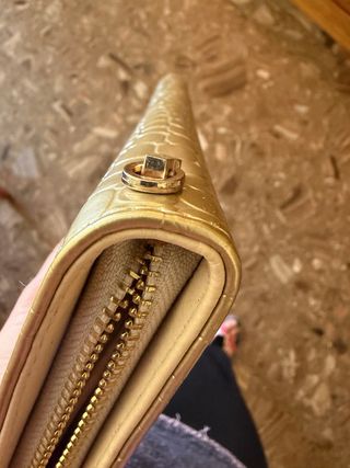 Bolso Clutch Dorado Cocodrilo