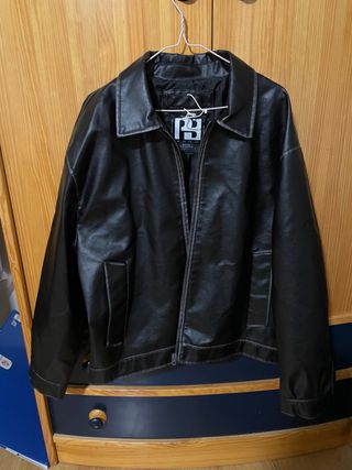 Chaqueta Cuero Pull&Bear Talla XL