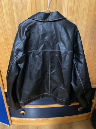 Chaqueta Cuero Pull&Bear Talla XL