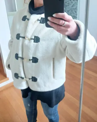 Pellicciotto ecologico nuovo beige/bianco