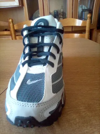 Zapatillas Nike Shox R4 Gris y Blanco