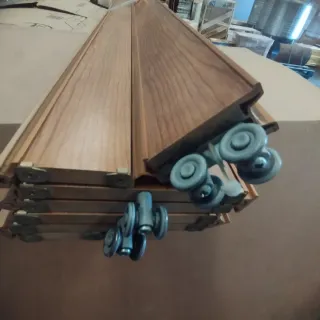 Puerta plegable madera