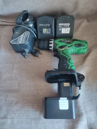 Taladro Hitachi DS14DVF3 + Cargador + 3 Baterías
