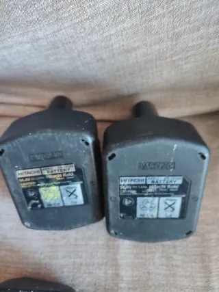 Taladro Hitachi DS14DVF3 + Cargador + 3 Baterías