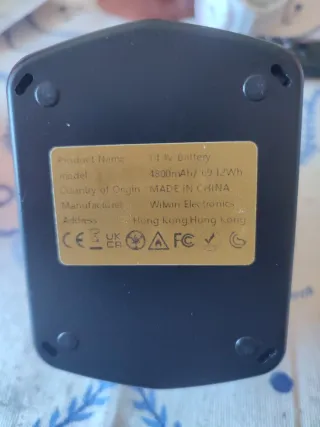 Taladro Hitachi DS14DVF3 + Cargador + 3 Baterías