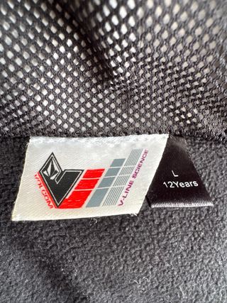 Chaqueta Bomber Volcom Rayas Negras y Blancas.