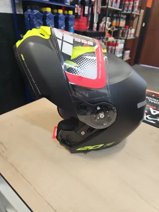 Casco Moto Givi Negro y Amarillo