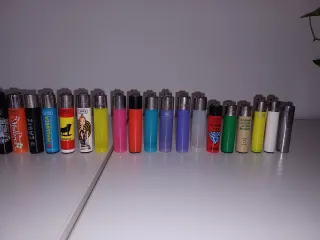 Lote de 46 mecheros Clipper