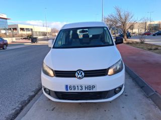 Volkswagen Caddy 2011