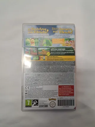 Pokémon Let's Go Pikachu - Nintendo Switch