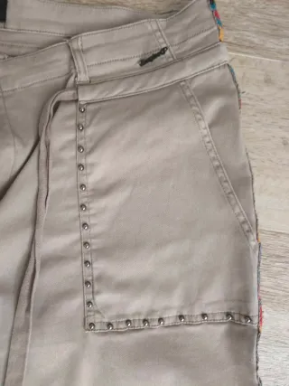 Pantalón Desigual Beige