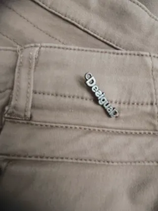 Pantalón Desigual Beige