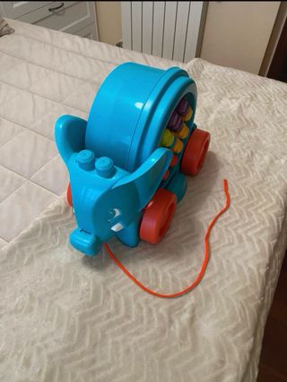 Elefante arrastrable para niños