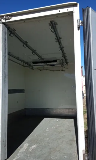 Iveco Daily isotermo frigorifico con ganchos carne