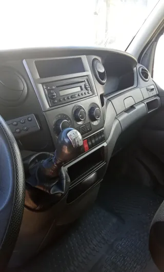 Iveco Daily isotermo frigorifico con ganchos carne