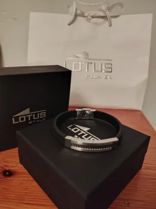 Pulsera Lotus Style Plata y Negro