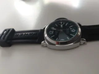 Reloj Panerai Negro y Plateado