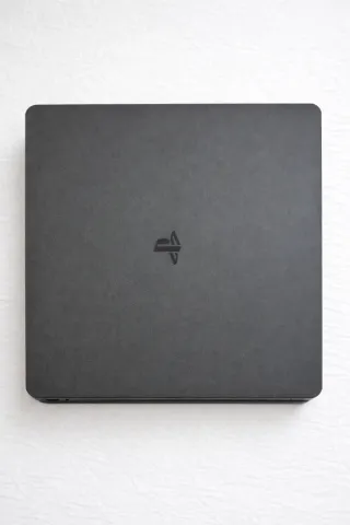 PS4 (PlayStation 4 slim) Negra