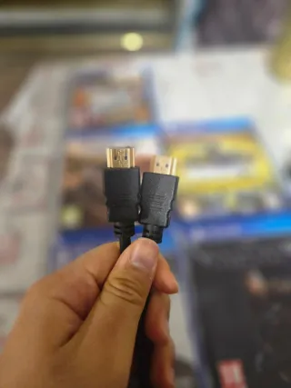 PS4 (PlayStation 4 slim) Negra