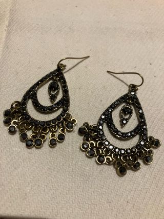 Brincos Vintage Pretos e Dourados