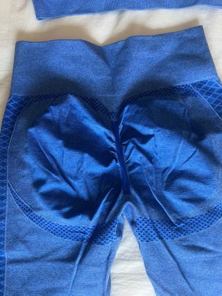 Conjunto deportivo azul talla M