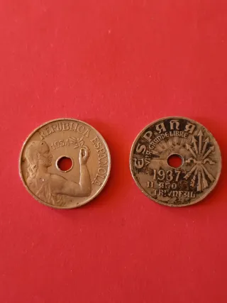 Lote 2 Monedas - República Española - (R03)