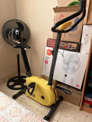 Bicicleta Estática Amarilla