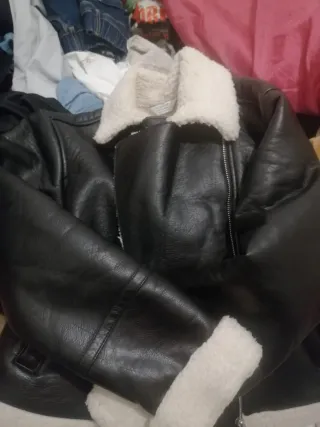 Cazadora niña Stradivarius Talla M