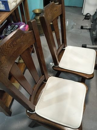 Mesa comedor y 4 sillas madera