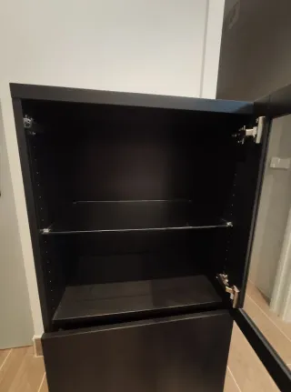 Vitrina Ikea Madera y Cristal