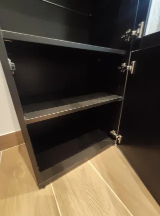 Vitrina Ikea Madera y Cristal