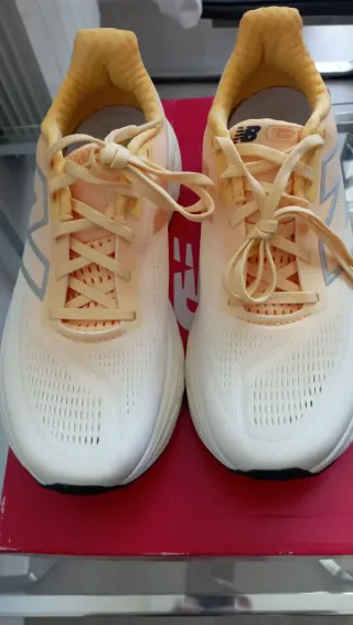 Zapatillas New Balance 1080 v14 Blanco/Amarillo