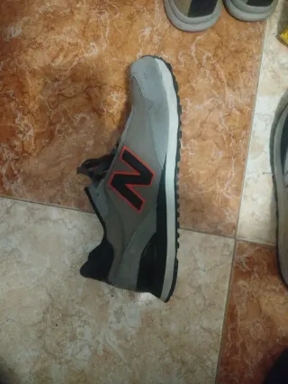 Zapatillas New Balance 515 Gris/Rojo 46.5