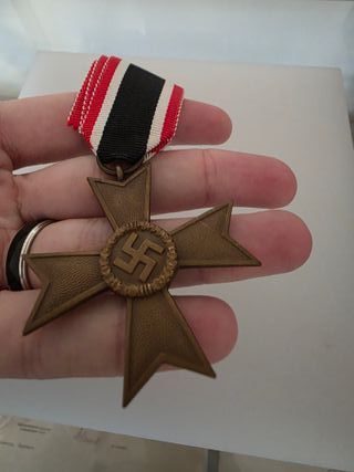 Cruz al Mérito de Guerra 2a Clase Y Espadas IIWW