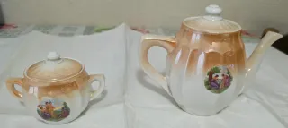 Teiera e zuccheriera in ceramica