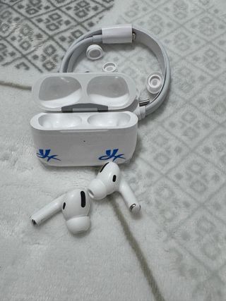 Auriculares idénticos a apple AirPods Pro