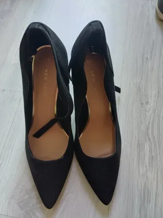 Zapatos de tacón negros