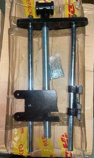 Tornillo Banco Acero 10.5 (Para Reparar)