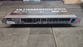 Behringer Ultramatch Pro SRC2496