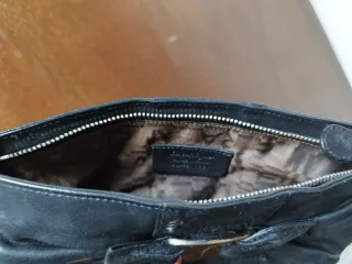 Pochette Ferragamo in pelle nera