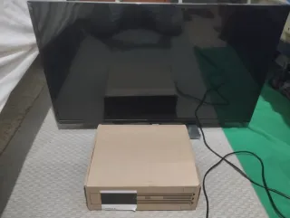 Televisor smart Philips Negra de segounda mano....