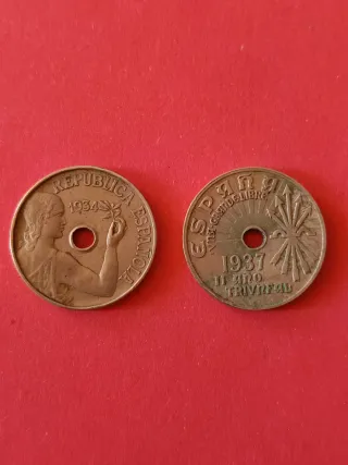 Lote 2 Monedas - República Española - (R04)