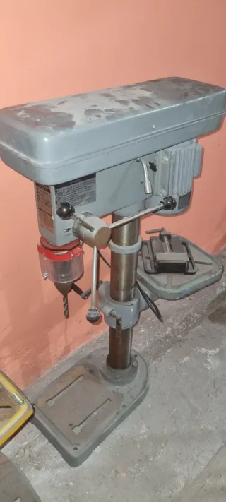 Taladro de columna Belflex