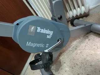 Bicicleta Estática Training 147 Magnetic Plegable