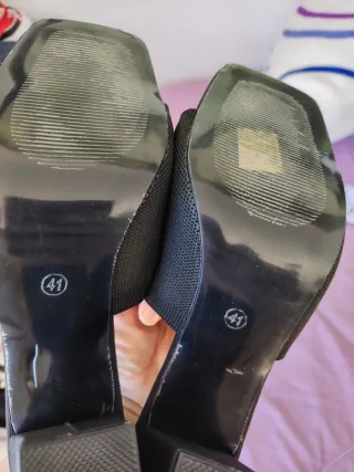 Sandalias de tacón negras